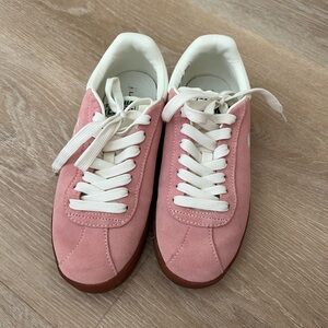 Lacoste Pink Sneakers with White Accents